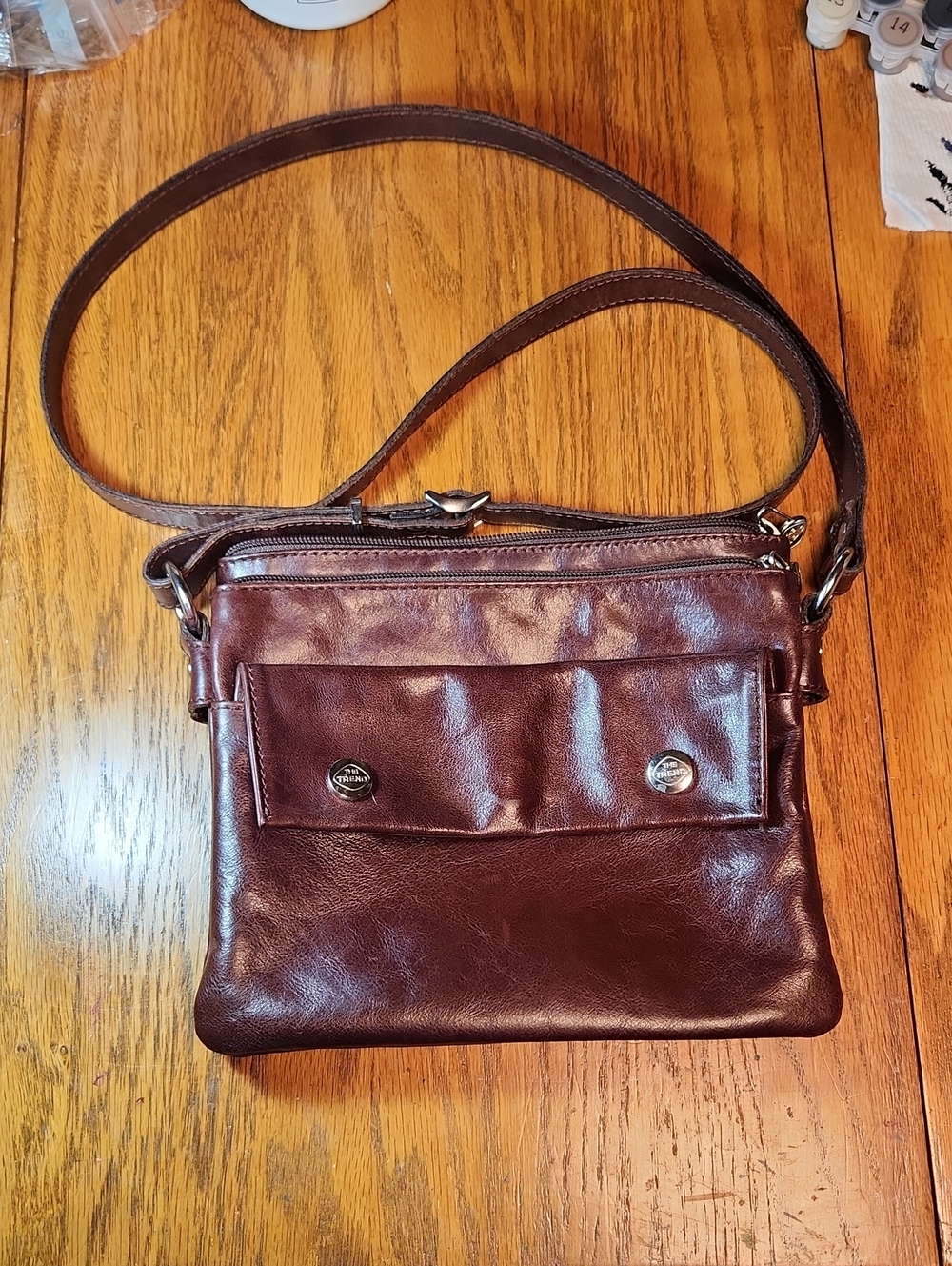 The Trend Classic Brown Leather Crossbody Bag
